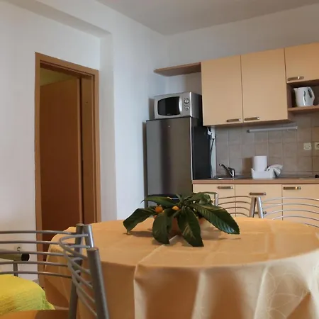 2625a Apartment *